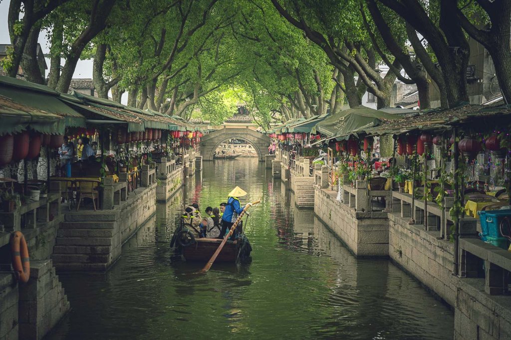 The waterways of Tongli