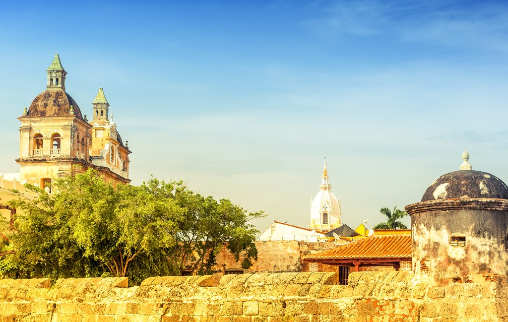 Take your last photos before departing Colombia.
