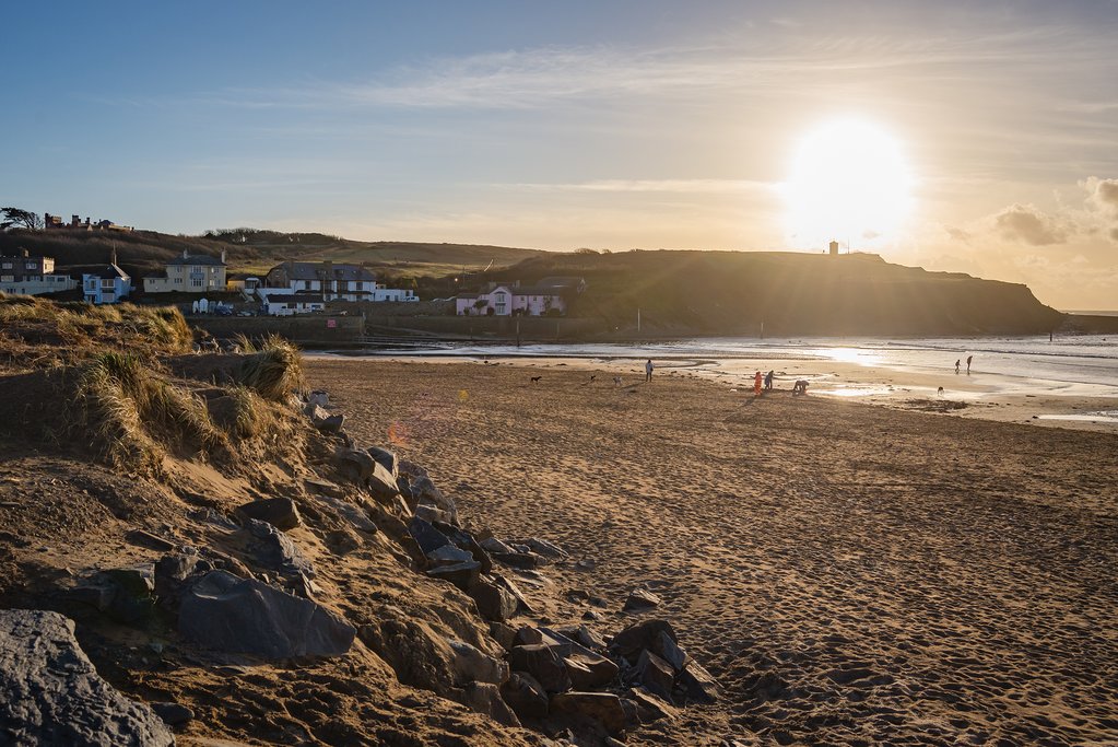 View across Summerleaze Beach to Bude.