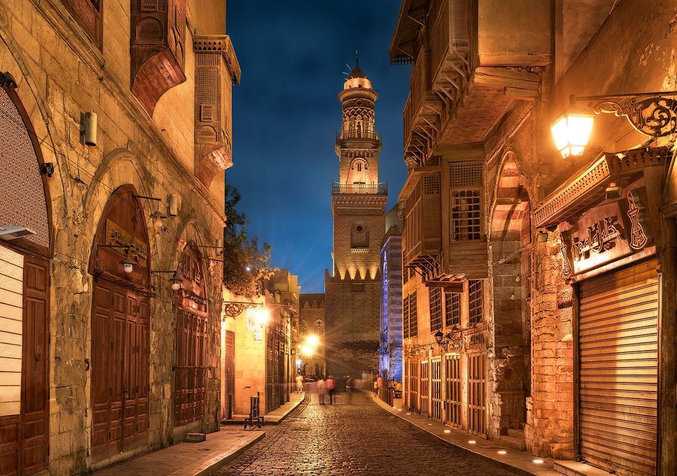 Al Moaz Street