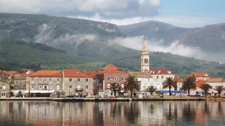 Best of Croatia: Zagreb, Rovinj, Šibenik, Hvar, & Dubrovnik - 11 Days