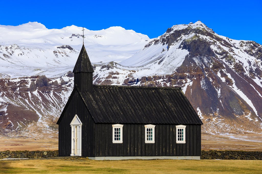 Get ready for rural scenery as you head north of the city