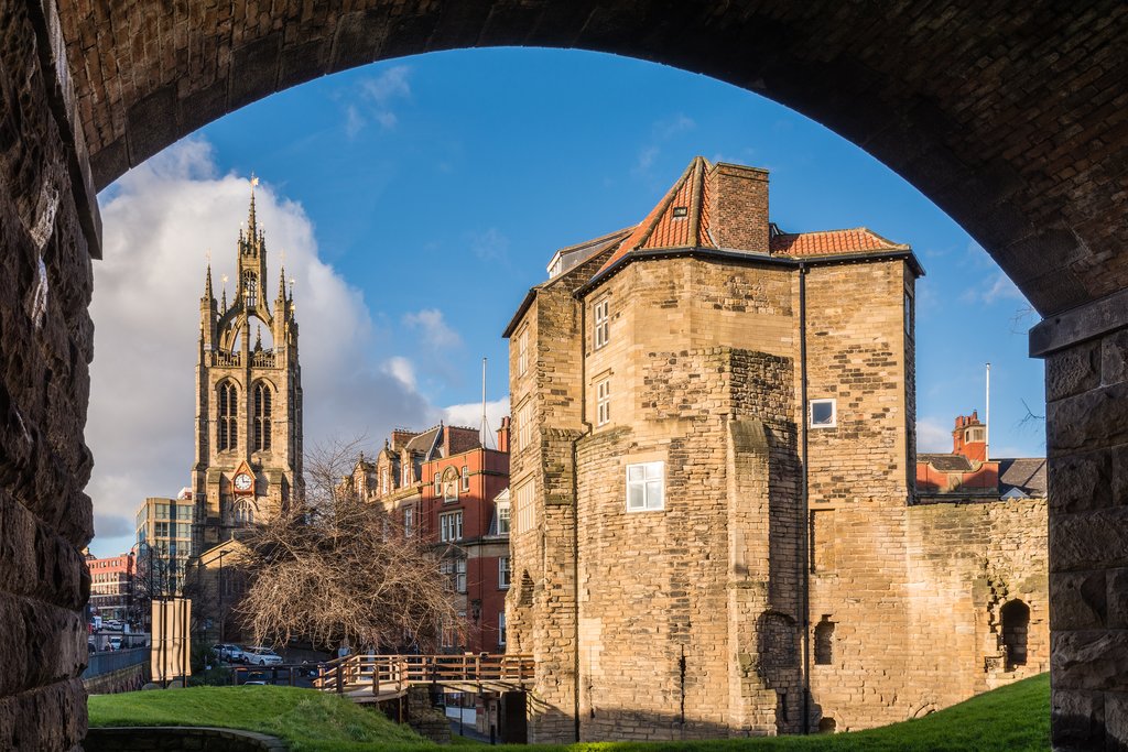 The Black Gate gatehouse framing the castle and cathedral