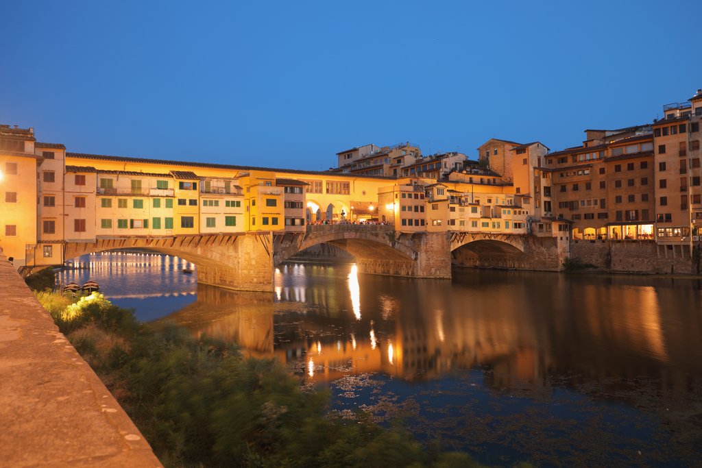 Ponte Vecchio across Arno at night