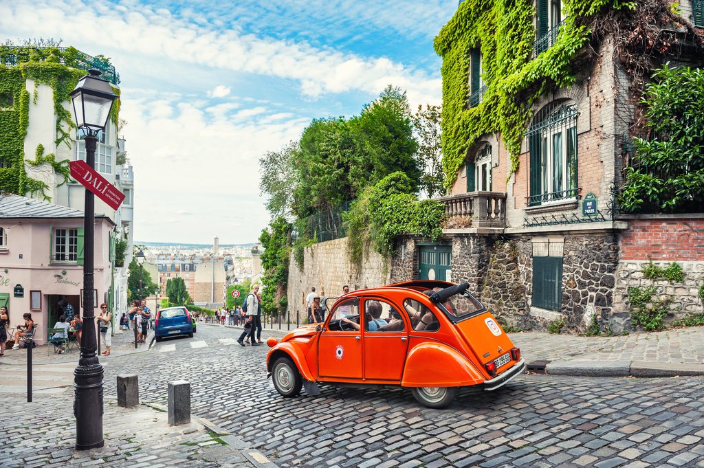 Vintage car in Paris