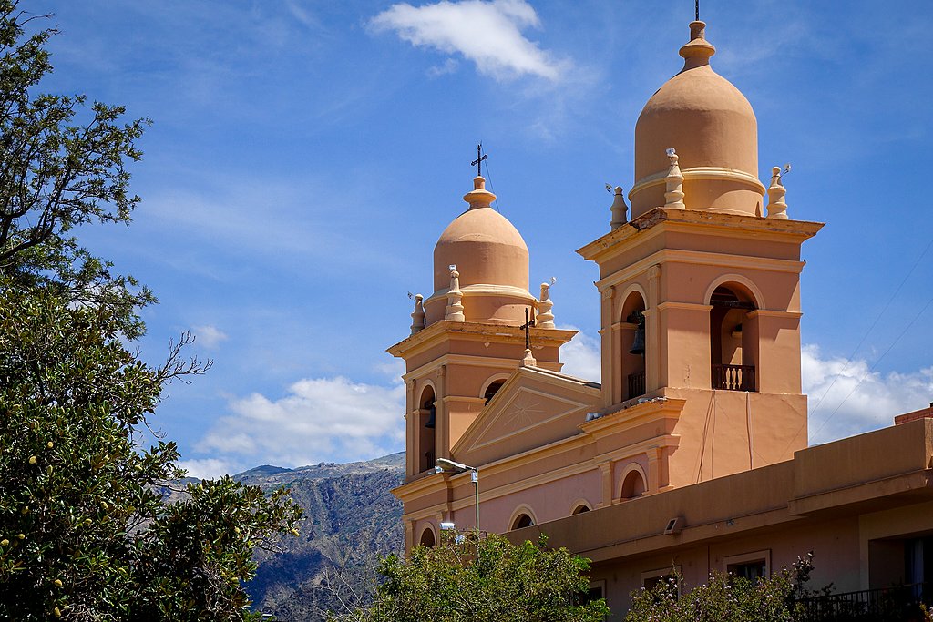 Take one more stroll around Salta before departure