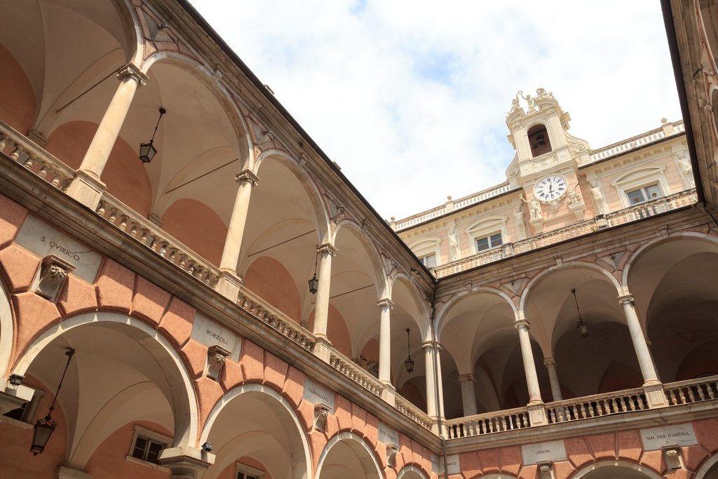 Inner courtyard of the Palazzi dei Rolli