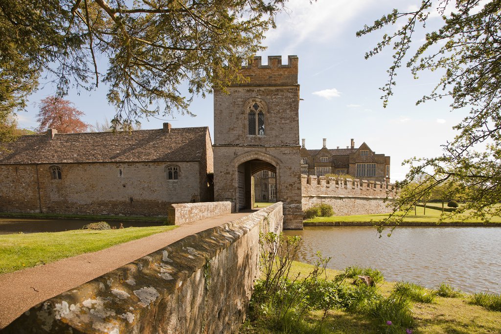 England - Broughton Castle