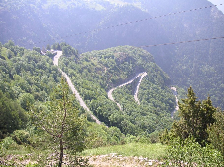 Careful on your descent from Alpe d'Huez