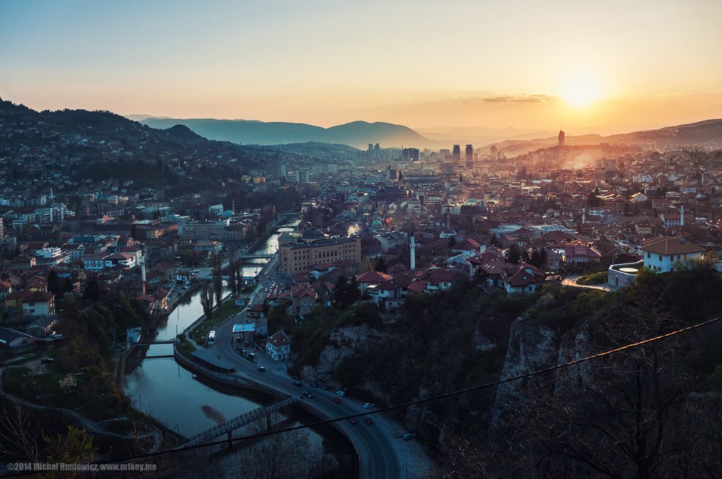 Sunset over Sarajevo (c) Michał Huniewicz