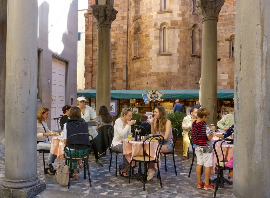 Small courtyard cafe