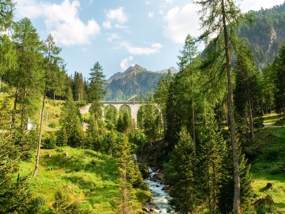 Rhaetian Railway along the Albula Pass