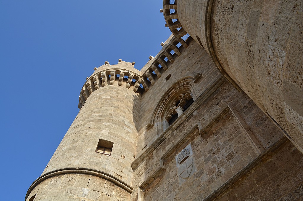 Castle columns