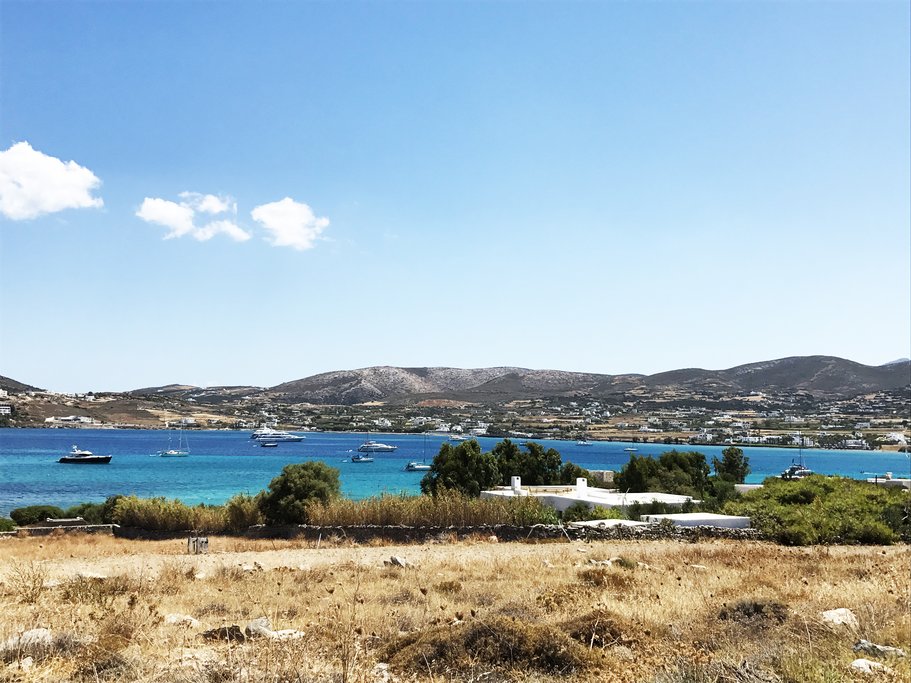 Paros