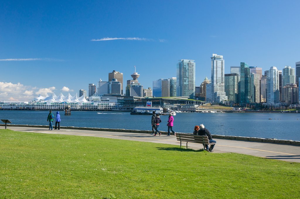 Stanley Park's 5.5-mile seawall loop