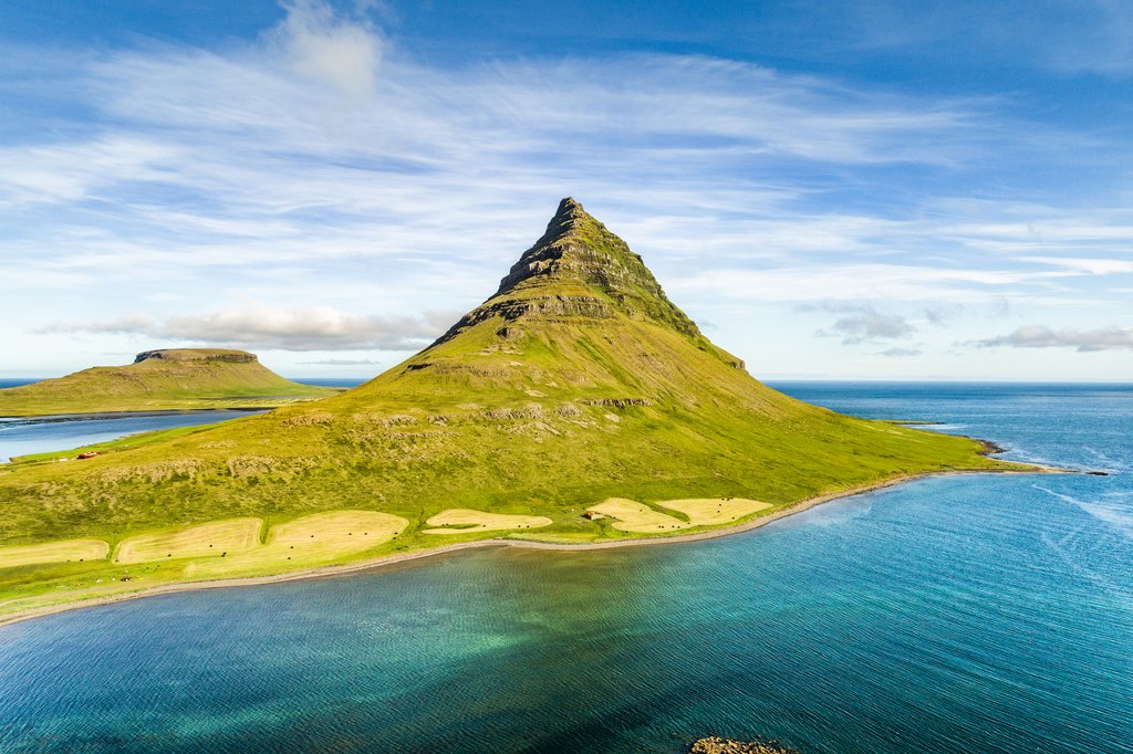 The photogenic Kirkjufell mountain