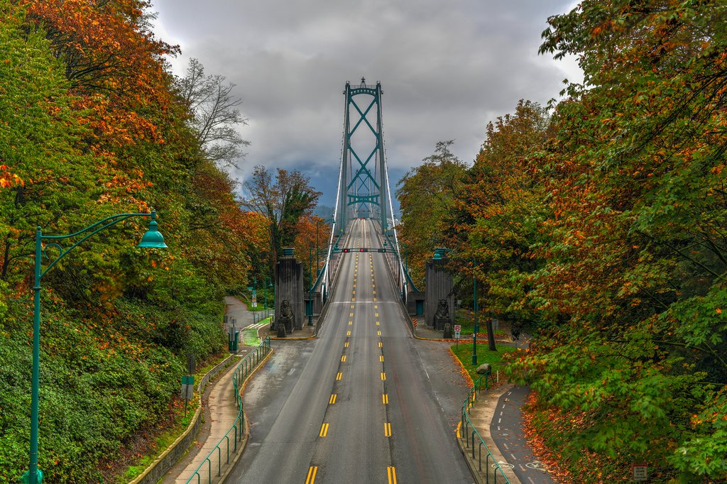 Lions Gate Bridge connecting Stanley Park to North Vancouver