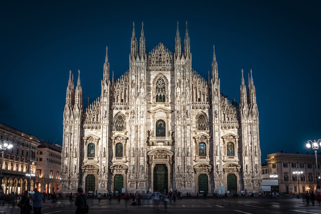  Duomo di Milano at night
