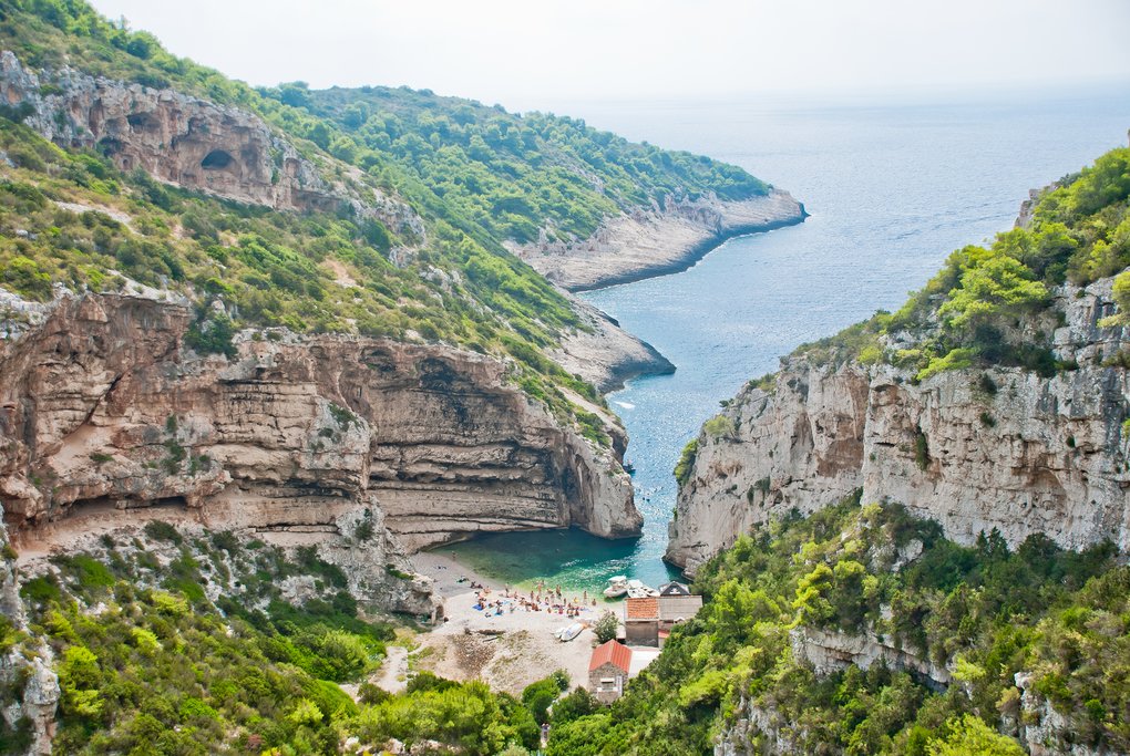 Enjoy a day of sailing around the island of Vis