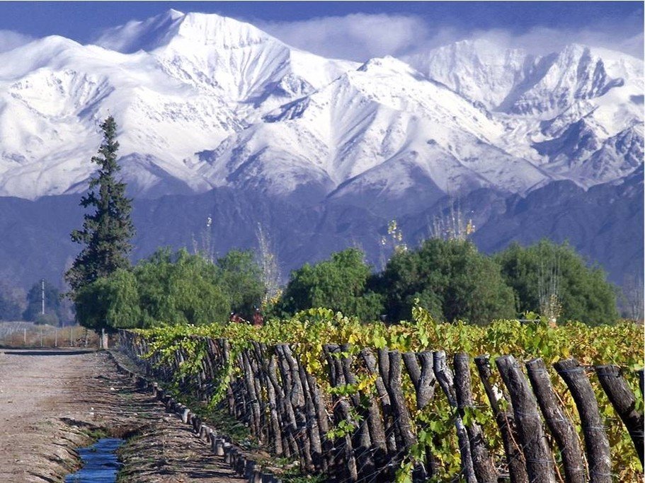 Snowcapped mountains in Casablanca Valley