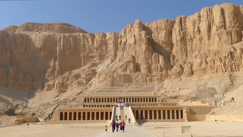 Nile Cruise from Luxor to Aswan-West Bank - Overnight in Esna