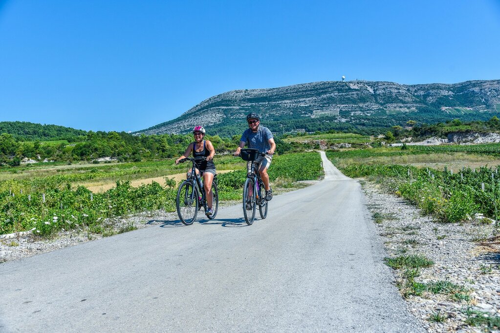 Cycling Pelješac