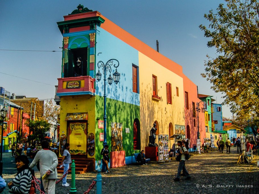 The vibrant neighborhood of La Boca