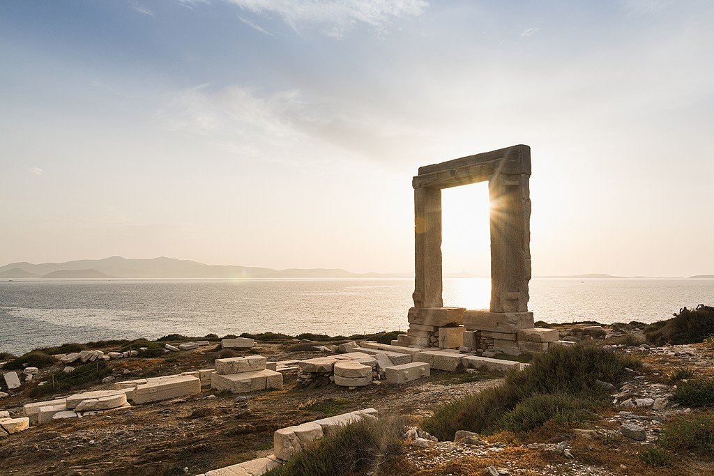 Looking back from the Portara