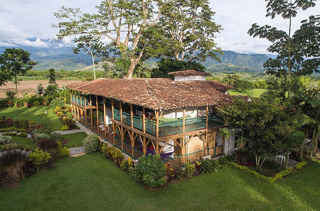Luxury cocoa farm in the coffee region