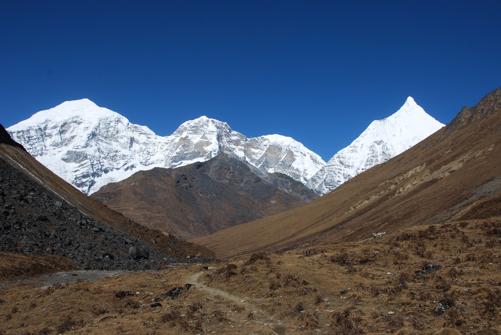 Peaks of Jichu Drake and Tserim Kang