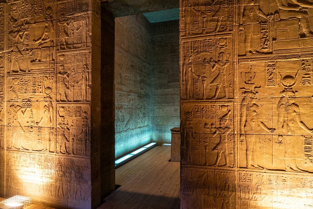 LUXOR TEMPLE