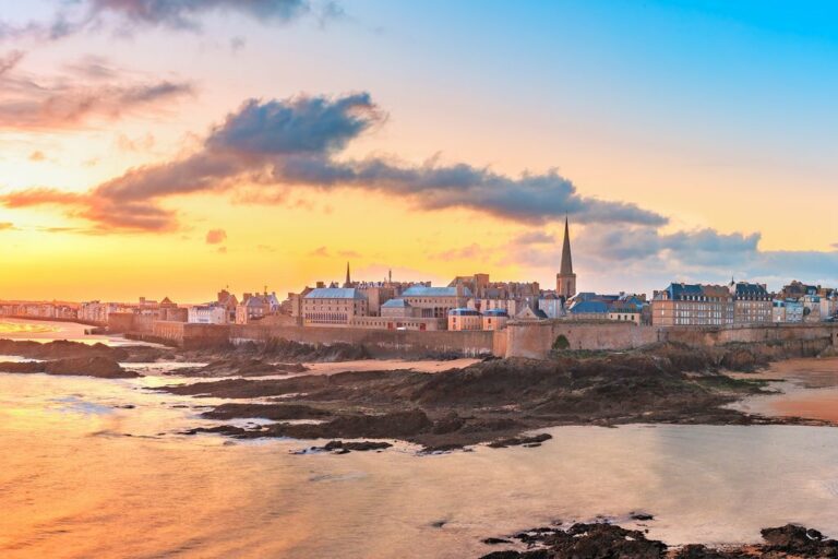 Classic Brittany: Saint-Malo & Quimper - 5 Days