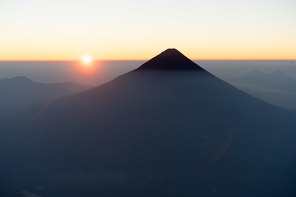 Sunrise view over  Volcán de Agua.