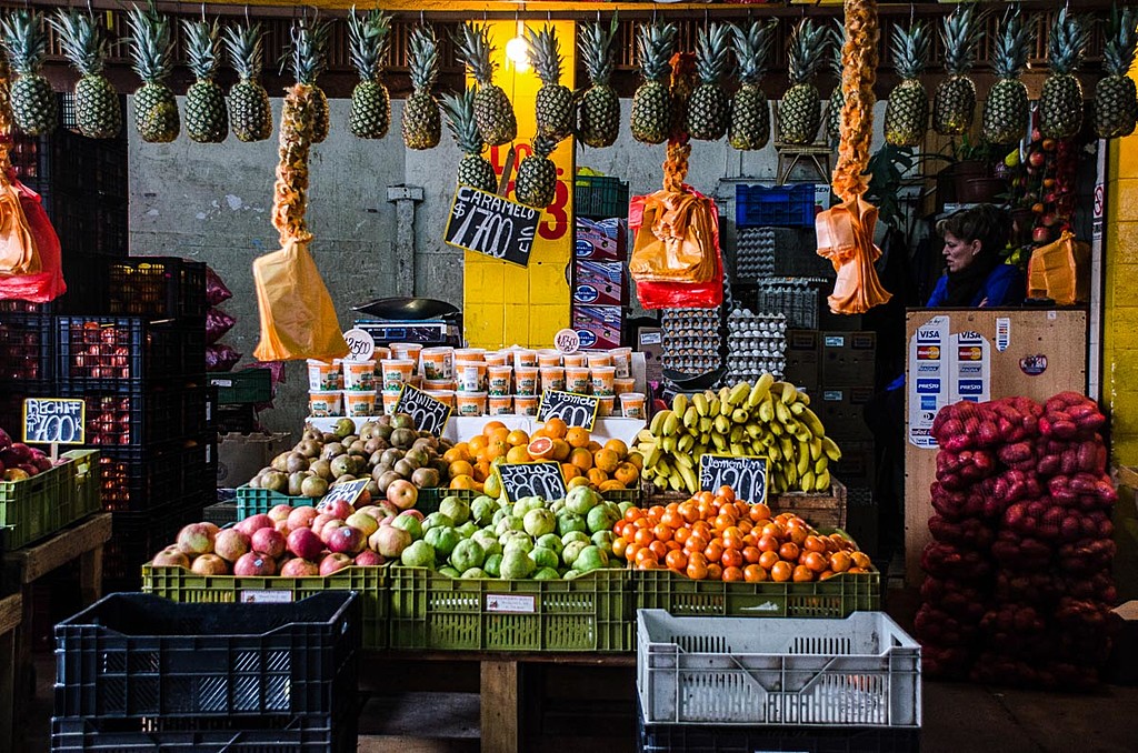 Stroll through Chile's bustling markets
