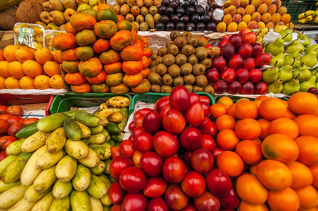 Fresh Colombian fruit at the Plaza de Mercado de Paloquemao