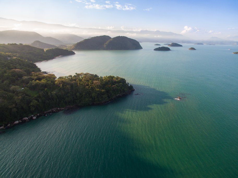 Shoreline in Prainha, near Paraty