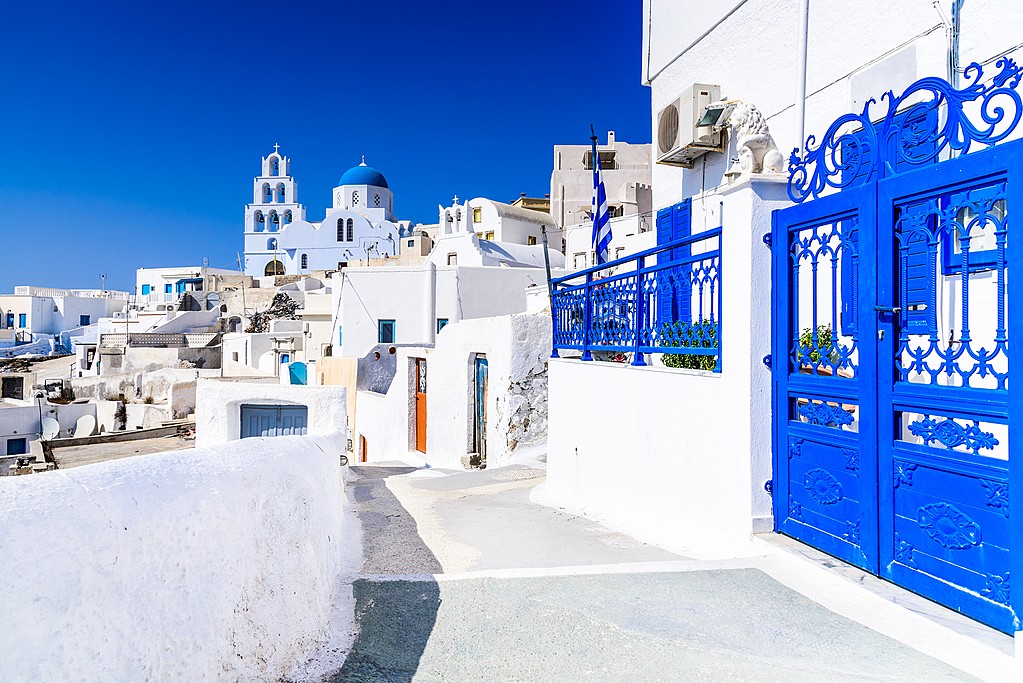 Scenic streets of Pyrgos