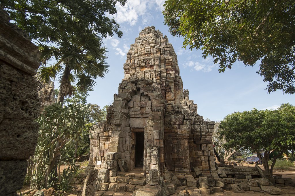 Wat Banan is thought to be an early prototype of Angkor Wat