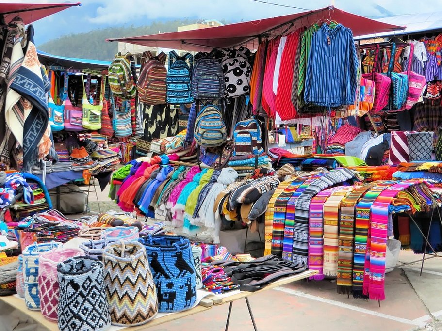 Plaza de los Ponchos in Otavalo