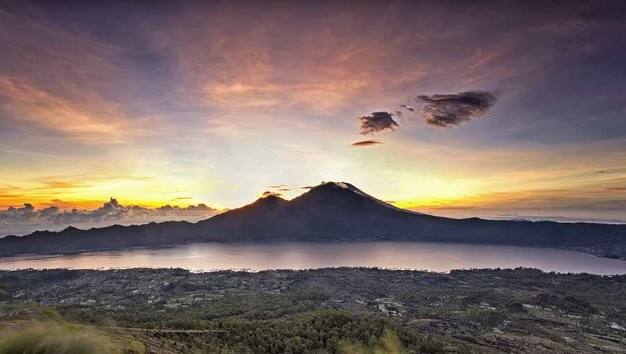 Watch the sun rise from the summit of Mount Batur