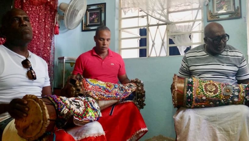 Local artisans in Havana