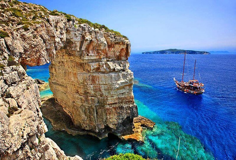 Full Day Cruise to Paxos & Antipaxos Islands from Parga