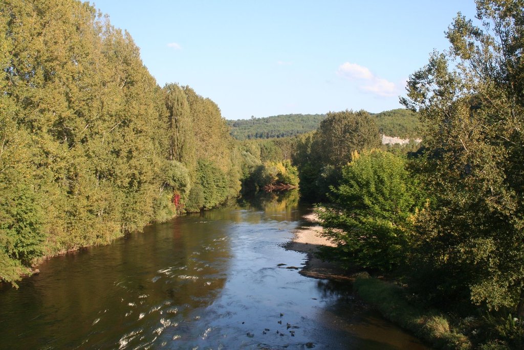 Ride along the Dordogne river