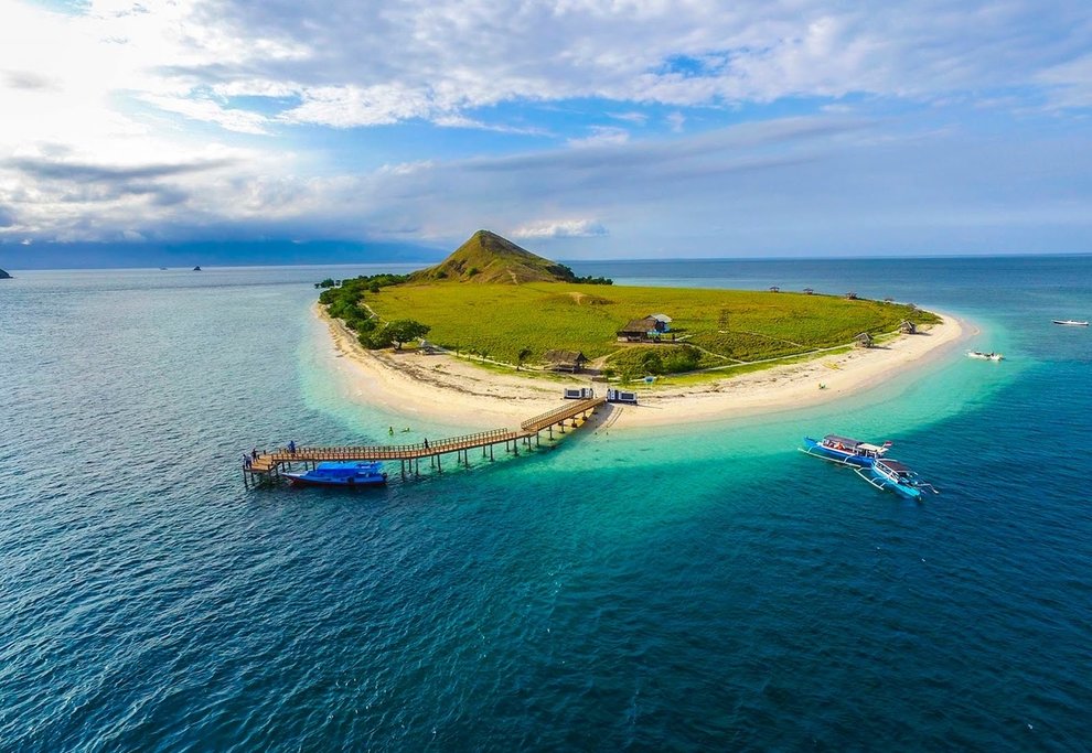Kenawa island