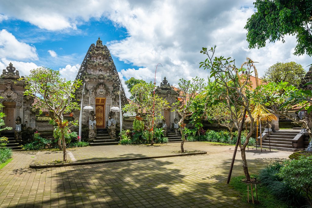 Puri Kantor Temple in Ubud