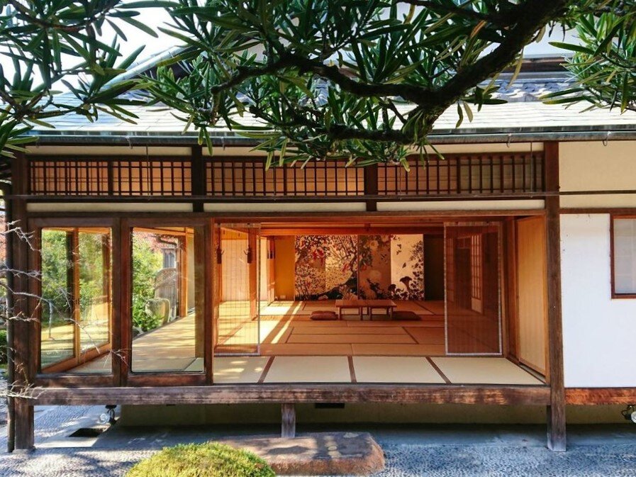 Stay in a historic luxury ryokan in Kyoto on this 10-day luxury tour of Japan (photo courtesy of Ryokan Genhouin)