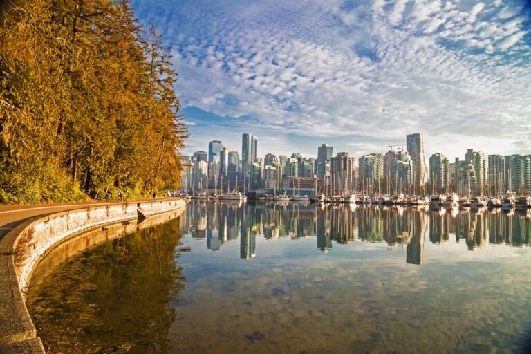 Explore Vancouver & Victoria: Cuisine, Culture & Natural Landscapes - 6 Days