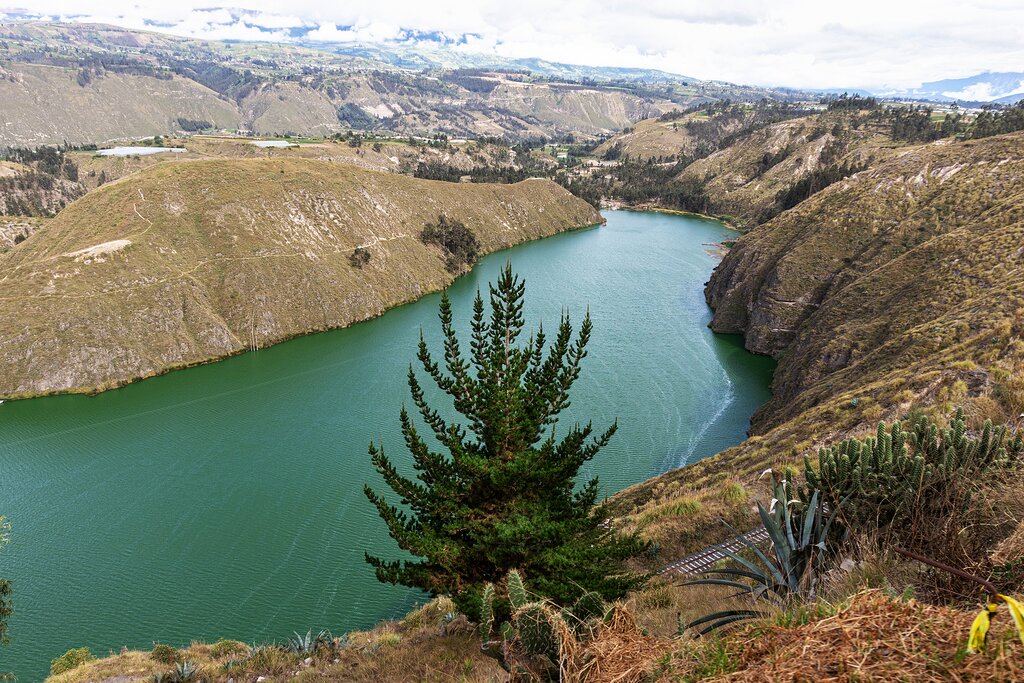 Ecuador, Laguna de Yambo in the Ecuadorian Highlands