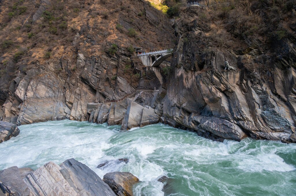 Lijiang to Shangri-La: Tiger Leaping Gorge