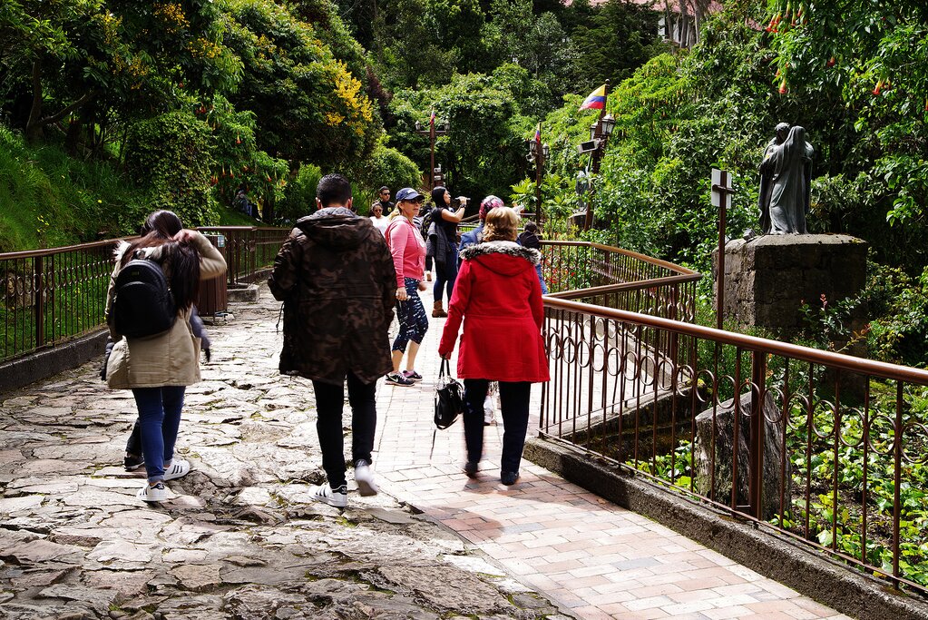Walk along the hillside of Montserrate